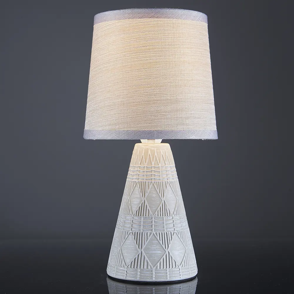 Фото 2 Настольная лампа ESCADA 10164/L Beige цвет бежевый Фото 2 Настольная лампа ESCADA 10164/L Beige цвет бежевый