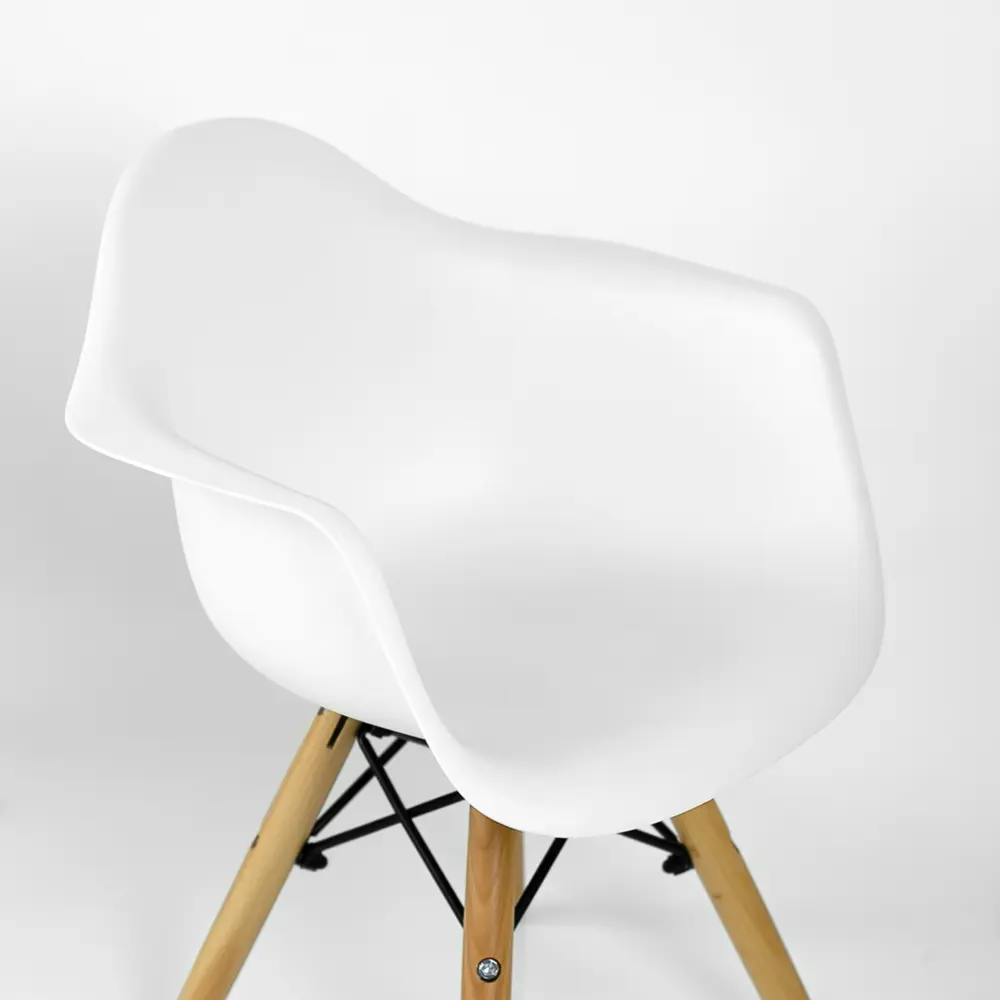 Фото 5 Стул детский Barneo.Pro N-2 Eames Style 34x55x32 см пластик цвет белый Фото 5 Стул детский Barneo.Pro N-2 Eames Style 34x55x32 см пластик цвет белый