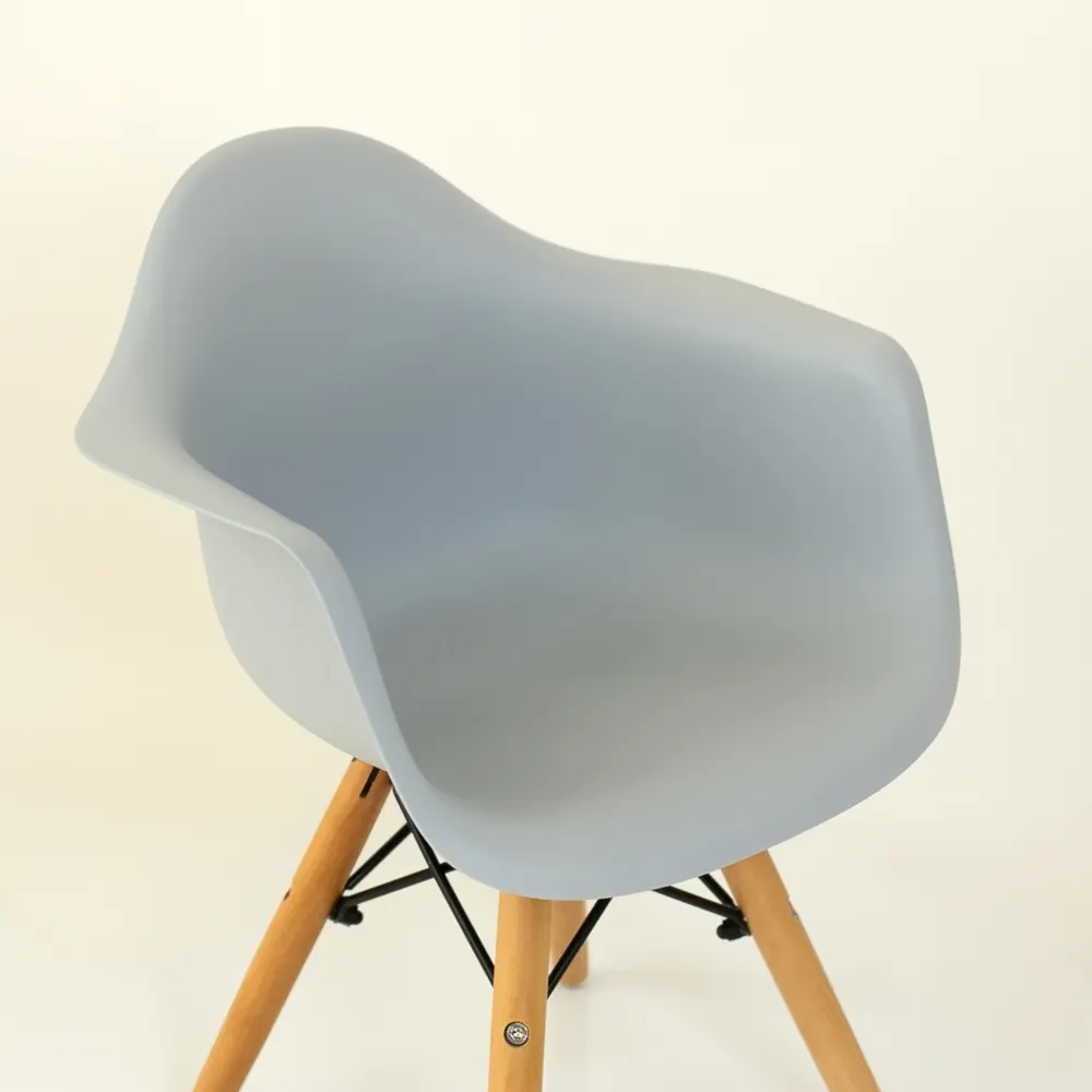 Фото 5 Стул детский Barneo.Pro N-2 Eames Style 34x55x32 см пластик цвет светло-серый Фото 5 Стул детский Barneo.Pro N-2 Eames Style 34x55x32 см пластик цвет светло-серый