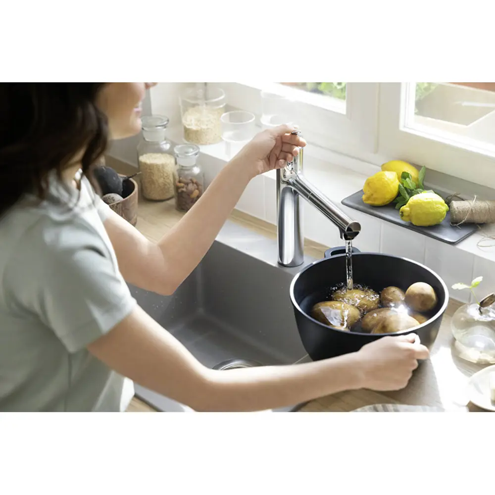 Фото 6 Смеситель для кухни однорычажный Hansgrohe 74801000 излив 16.3 см цвет хром
