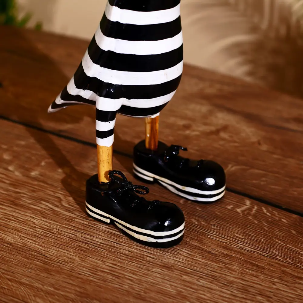 Фото 4 Интерьерный сувенир "Утка в чёрном купальнике" высота 27 см