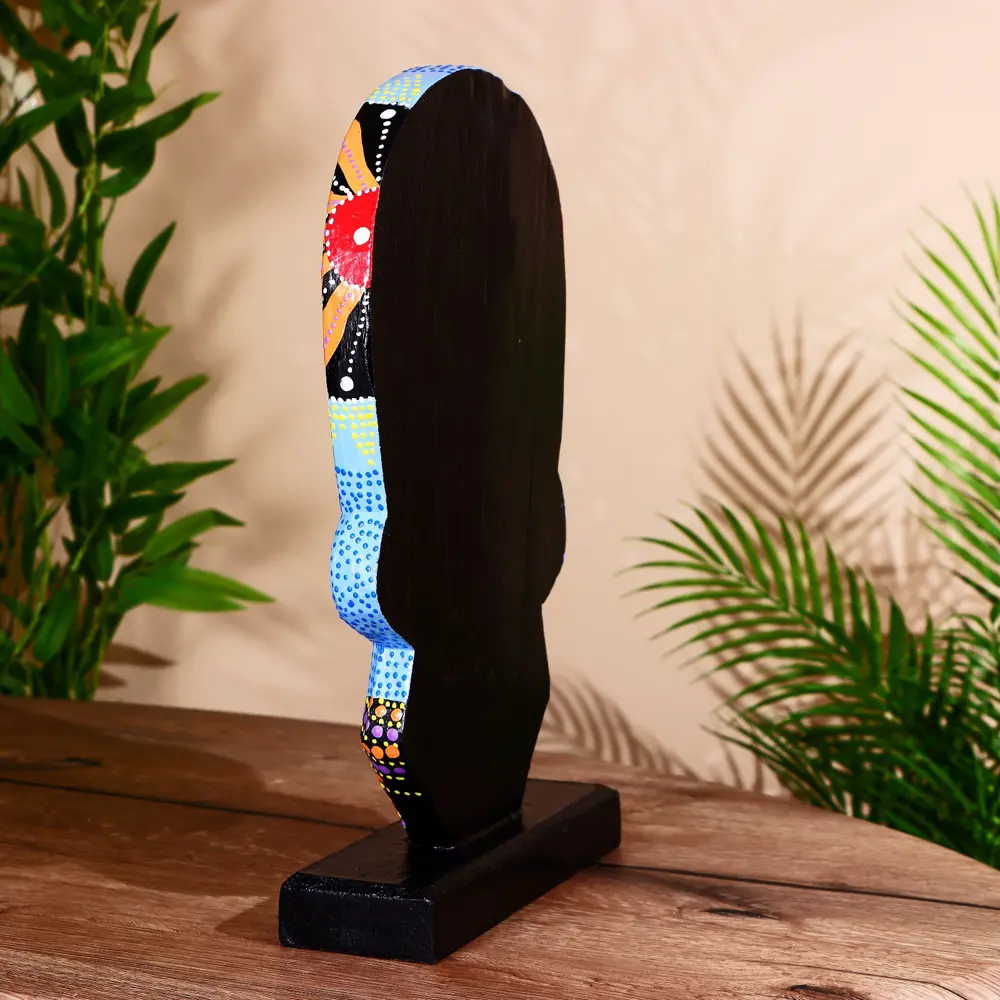 Фото 3 Интерьерный сувенир "Череп расписной голубой" на подставке, высота 36 см Фото 3 Интерьерный сувенир "Череп расписной голубой" на подставке, высота 36 см