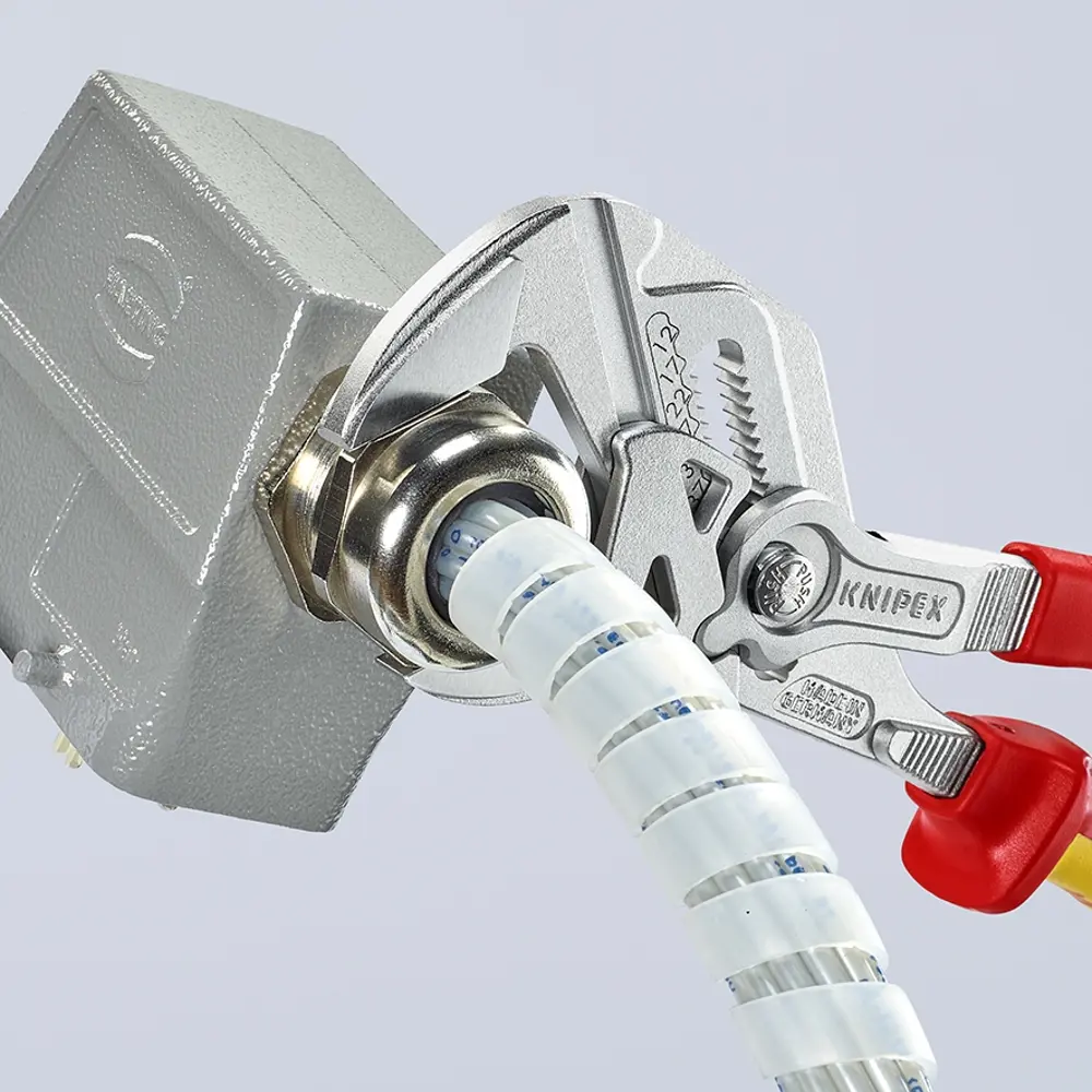 Фото 2 Клещи переставные диэлектрические Knipex KN-8606250SB захват до 52 мм длина 250 мм Фото 2 Клещи переставные диэлектрические Knipex KN-8606250SB захват до 52 мм длина 250 мм