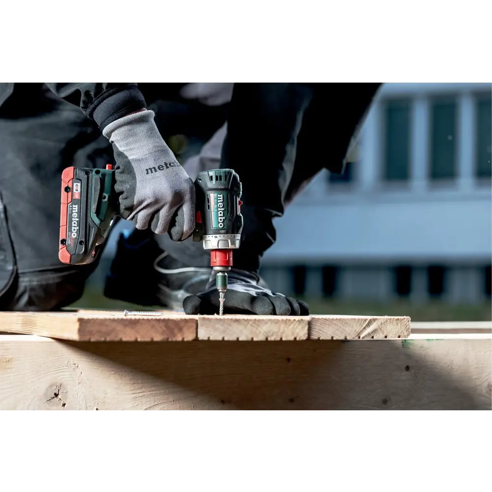 Фото 2 Дрель-шуруповерт аккумуляторная бесщеточная Metabo BS 18 L BL Q 602327500, 18 В Li-Ion 2x2 Ач Фото 2 Дрель-шуруповерт аккумуляторная бесщеточная Metabo BS 18 L BL Q 602327500, 18 В Li-Ion 2x2 Ач