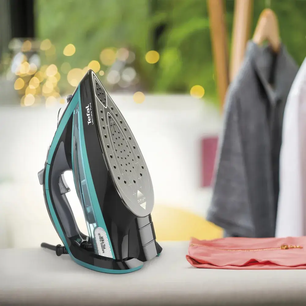 Фото 9 Утюг Tefal FV9837E0 цвет бирюзовый/черный Фото 9 Утюг Tefal FV9837E0 цвет бирюзовый/черный