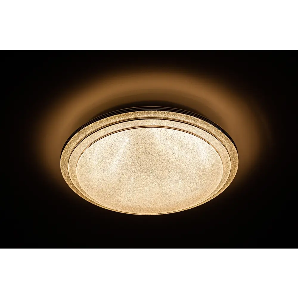 Фото Светильник настенно-потолочный светодиодный Escada 10268/S LED с пультом управления 13 м² теплый белый (желтый) свет цвет белый Фото Светильник настенно-потолочный светодиодный Escada 10268/S LED с пультом управления 13 м² теплый белый (желтый) свет цвет белый