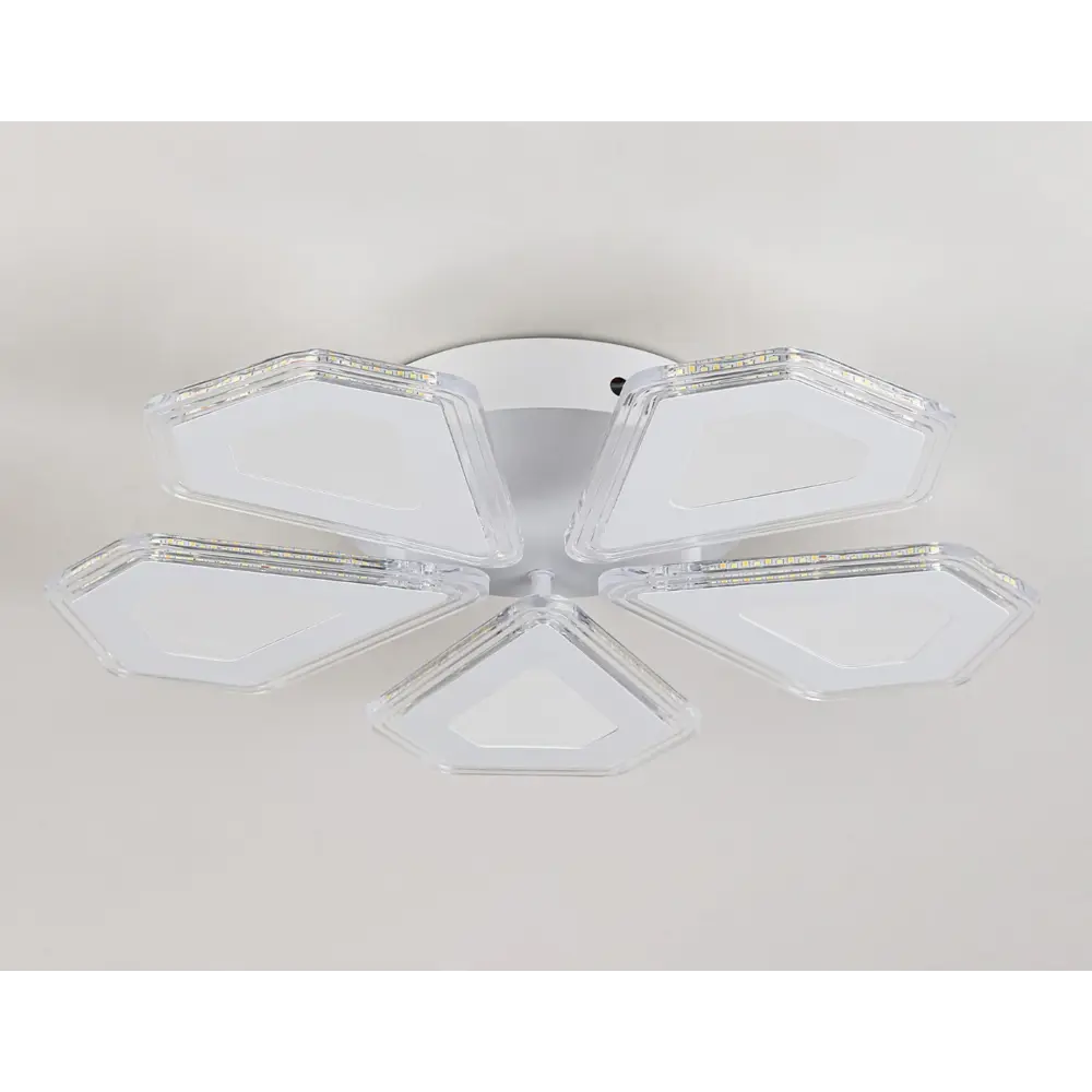Фото 6 Люстра потолочная светодиодная Ambrella light Fa4030 с пультом управления 18 м² регулируемый белый свет цвет белый Фото 6 Люстра потолочная светодиодная Ambrella light Fa4030 с пультом управления 18 м² регулируемый белый свет цвет белый