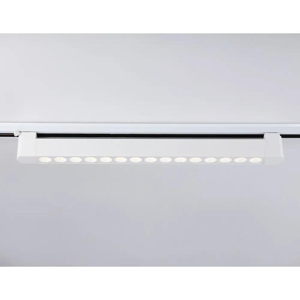 Фото 2 Трековый светильник линейный светодиодный Ambrella light Gl6712 30 Вт 15 м² цвет белый Фото 2 Трековый светильник линейный светодиодный Ambrella light Gl6712 30 Вт 15 м² цвет белый