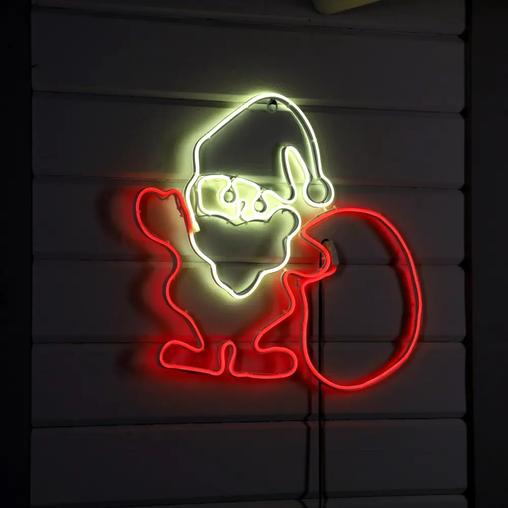 Фото Светящаяся электрическая фигура Дед мороз с подарками для дома Luazon lighting h 85 см разноцветный Фото Светящаяся электрическая фигура Дед мороз с подарками для дома Luazon lighting h 85 см разноцветный