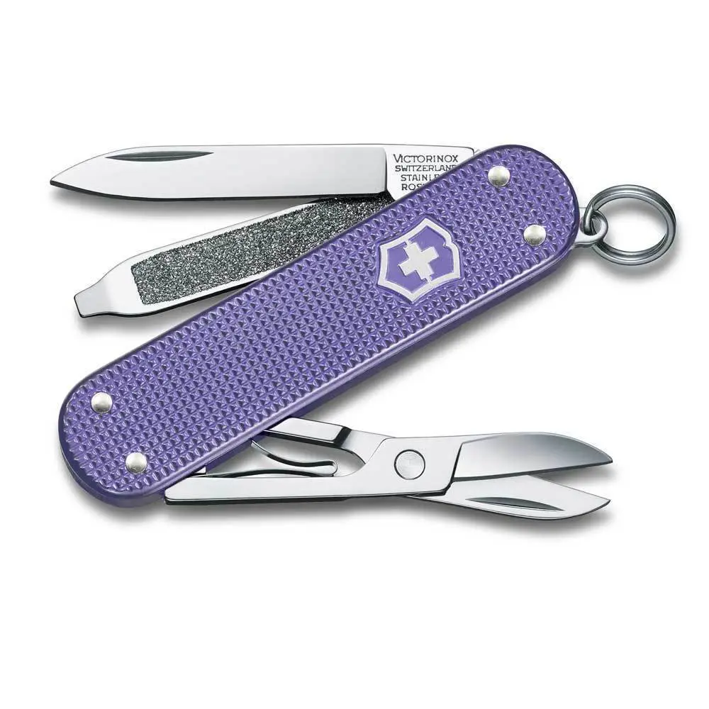 Фото Нож-брелок Victorinox Classic SD Alox Colors 0.6221.223G алюминиевый корпус 58 мм Фото Нож-брелок Victorinox Classic SD Alox Colors 0.6221.223G алюминиевый корпус 58 мм