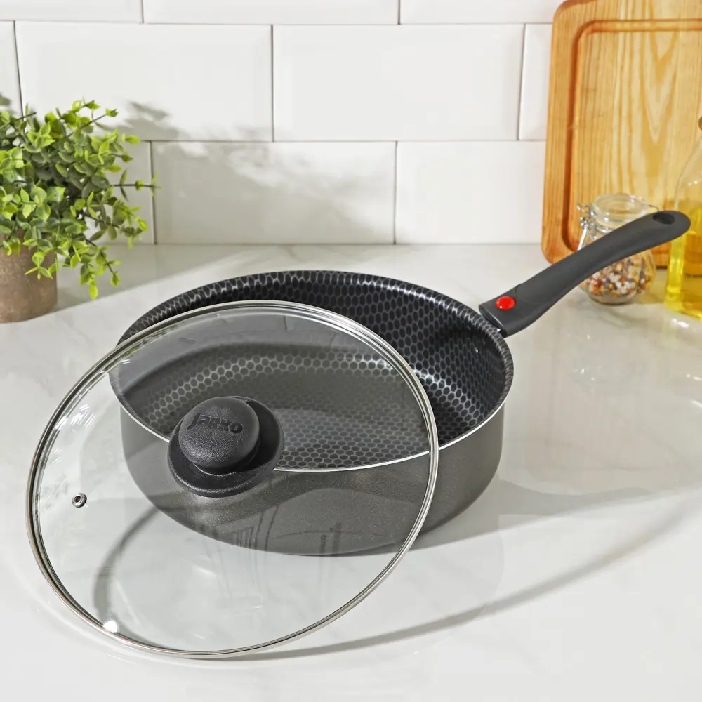 Фото 2 Сковорода Jarko Forever 2248008 26 см с крышкой и съемной ручкой алюминий цвет черный Фото 2 Сковорода Jarko Forever 2248008 26 см с крышкой и съемной ручкой алюминий цвет черный