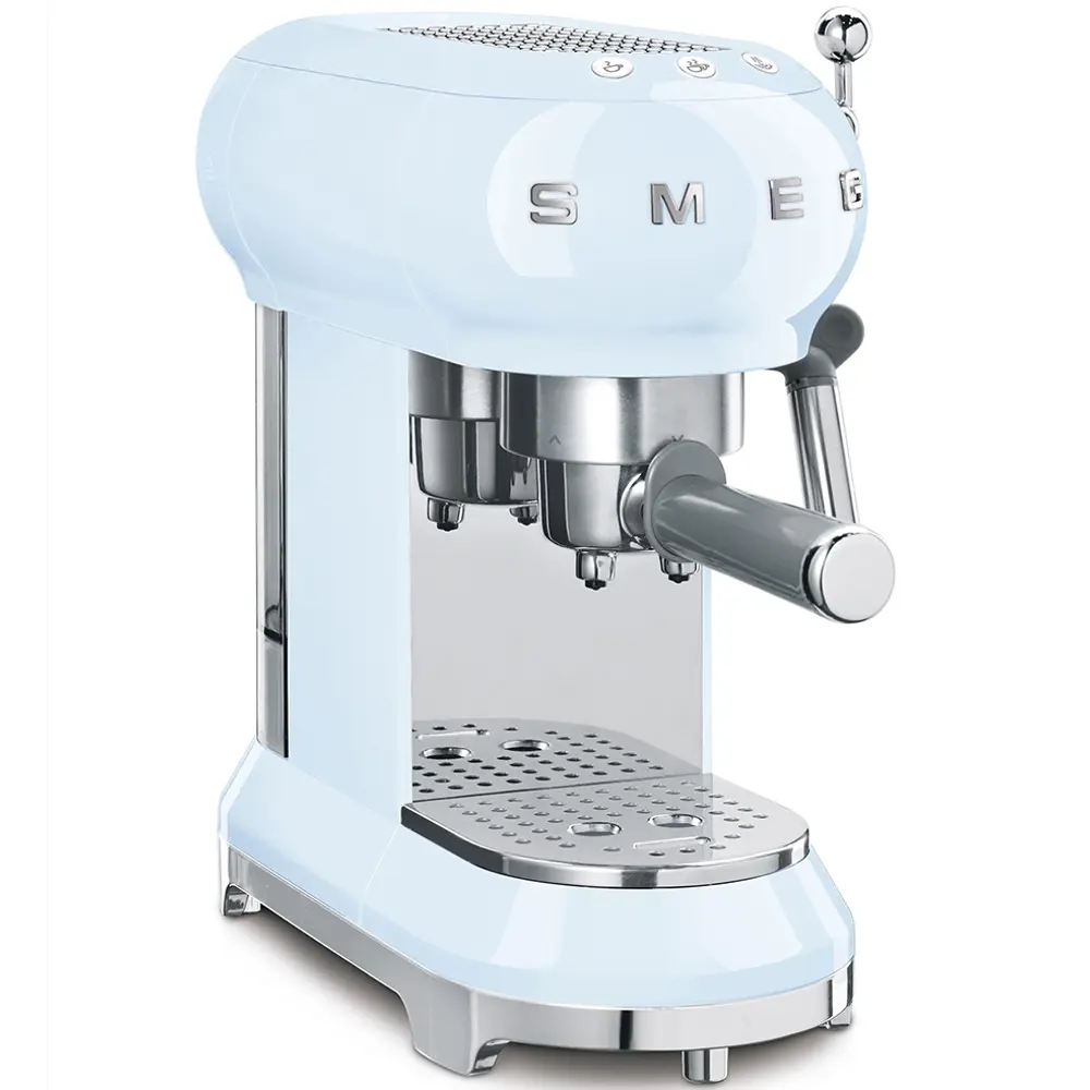 Фото Рожковая кофеварка Smeg ECF01PBEU 14.9x33x32.9 см цвет голубой Фото Рожковая кофеварка Smeg ECF01PBEU 14.9x33x32.9 см цвет голубой