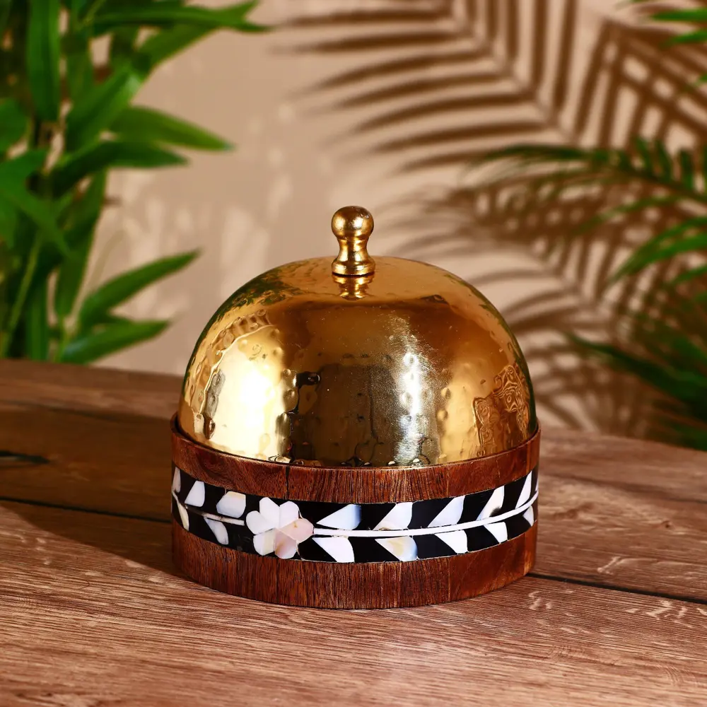 Фото Блюдо сервировочное Доляна 15x15x15 см металл цвет коричневый Фото Блюдо сервировочное Доляна 15x15x15 см металл цвет коричневый