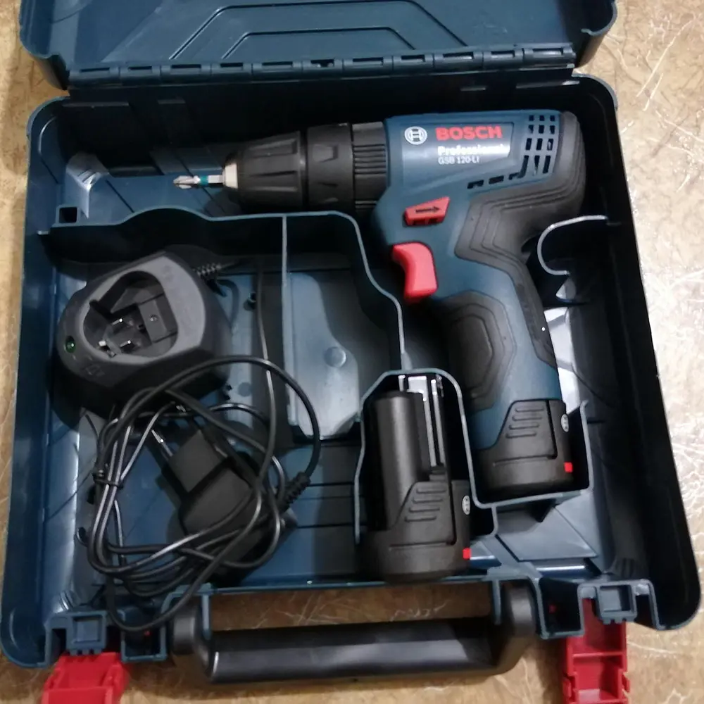 Фото 3 Дрель-шуруповерт аккумуляторная бесщеточная Bosch Professional GSR 12V-30 82679908, 12 В Li-Ion 2x2 Ач Фото 3 Дрель-шуруповерт аккумуляторная бесщеточная Bosch Professional GSR 12V-30 82679908, 12 В Li-Ion 2x2 Ач