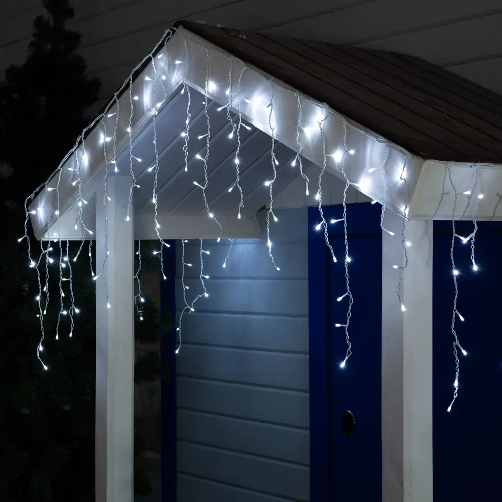 Фото Электрогирлянда универсальная Luazon lighting 3584170 бахрома 3x3 м 160 ламп холодный белый (голубой) 1 режим работы Фото Электрогирлянда универсальная Luazon lighting 3584170 бахрома 3x3 м 160 ламп холодный белый (голубой) 1 режим работы