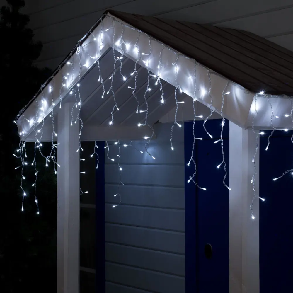 Фото Электрогирлянда универсальная Luazon lighting 4356982 бахрома 3x3 м 160 ламп холодный белый (голубой) 1 режим работы Фото Электрогирлянда универсальная Luazon lighting 4356982 бахрома 3x3 м 160 ламп холодный белый (голубой) 1 режим работы