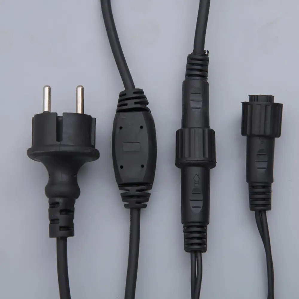 Фото 5 Электрогирлянда универсальная Luazon lighting BH.SPEC.IP44.220.01.01.2.11 бахрома 3x3 м 160 ламп синий 1 режим работы