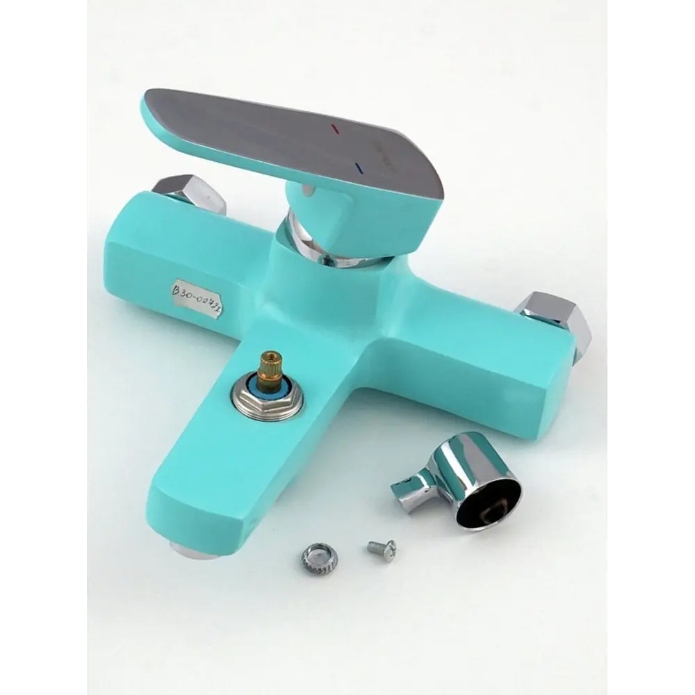 Фото 3 Смеситель для ванны Эверест B30-02721 однорычажный с душевой лейкой цвет голубой Фото 3 Смеситель для ванны Эверест B30-02721 однорычажный с душевой лейкой цвет голубой