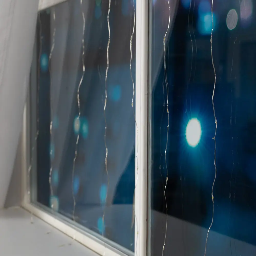 Фото 4 Электрогирлянда универсальная Luazon lighting занавес 1x1 м 100 ламп теплый белый (желтый) 1 режим работы Фото 4 Электрогирлянда универсальная Luazon lighting занавес 1x1 м 100 ламп теплый белый (желтый) 1 режим работы