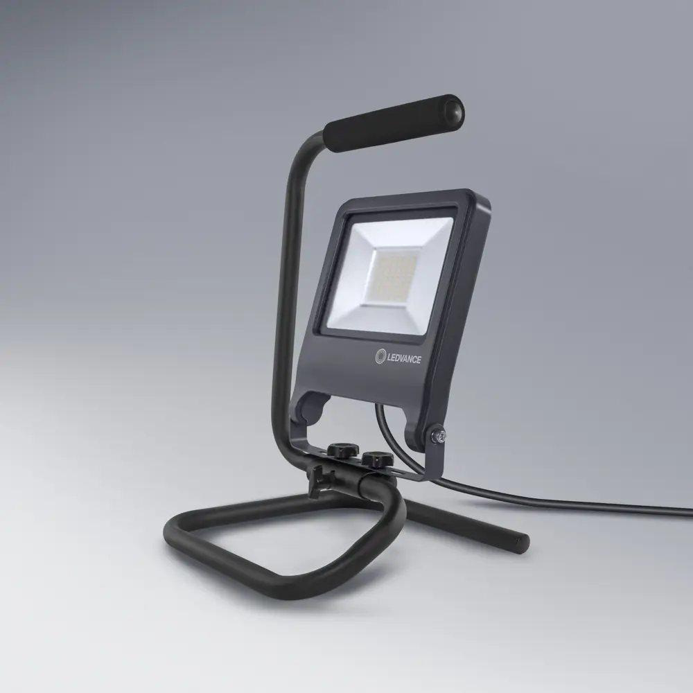 Фото 8 Прожектор светодиодный уличный Ledvance Work Light 50 Вт 4000K IP65 переносной, нейтральный белый свет Фото 8 Прожектор светодиодный уличный Ledvance Work Light 50 Вт 4000K IP65 переносной, нейтральный белый свет