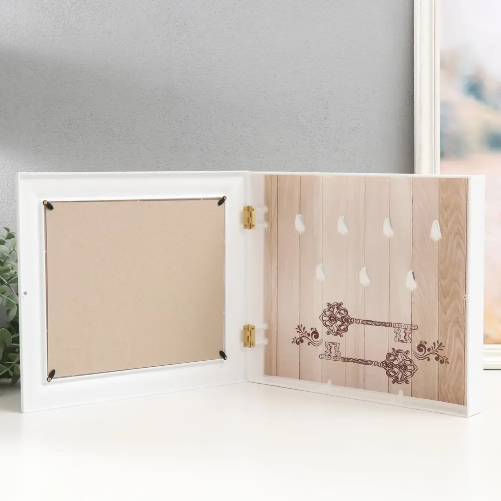 Фото 3 Ключница Simaland 9502898, пластик, 31.5x26.5 см, разноцветная Фото 3 Ключница Simaland 9502898, пластик, 31.5x26.5 см, разноцветная