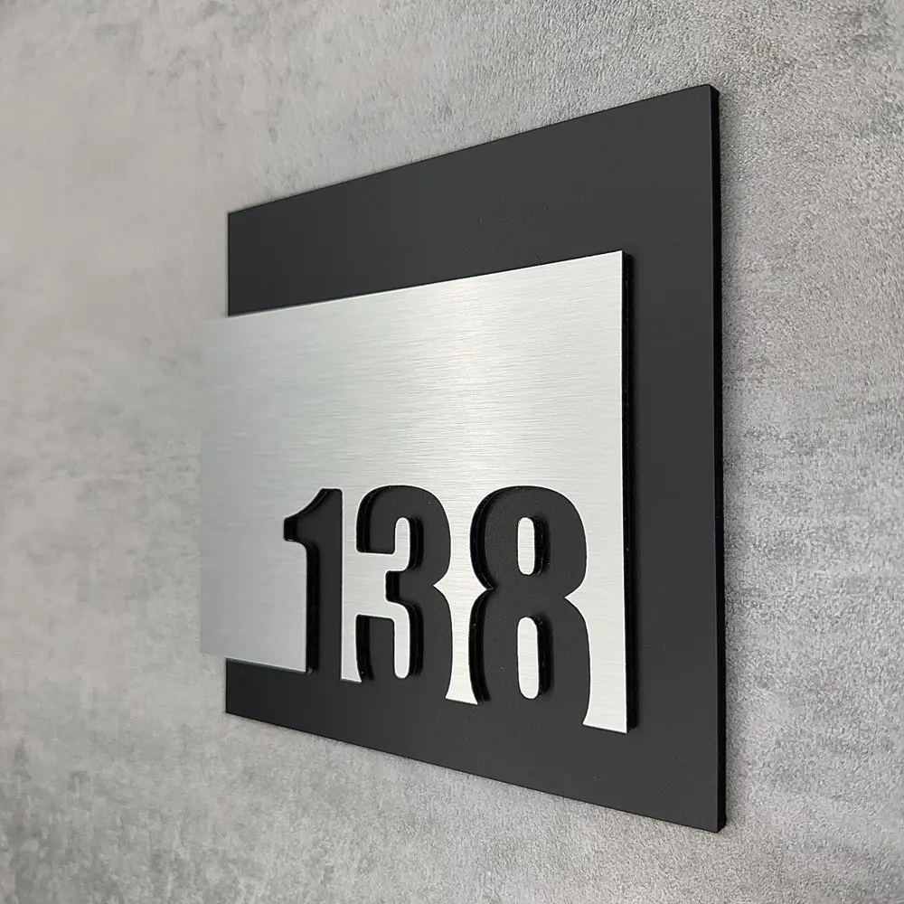 Фото Цифры на дверь квартиры Бестмедиа самоклеящиеся №138 15x12 см царапанное серебро Фото Цифры на дверь квартиры Бестмедиа самоклеящиеся №138 15x12 см царапанное серебро