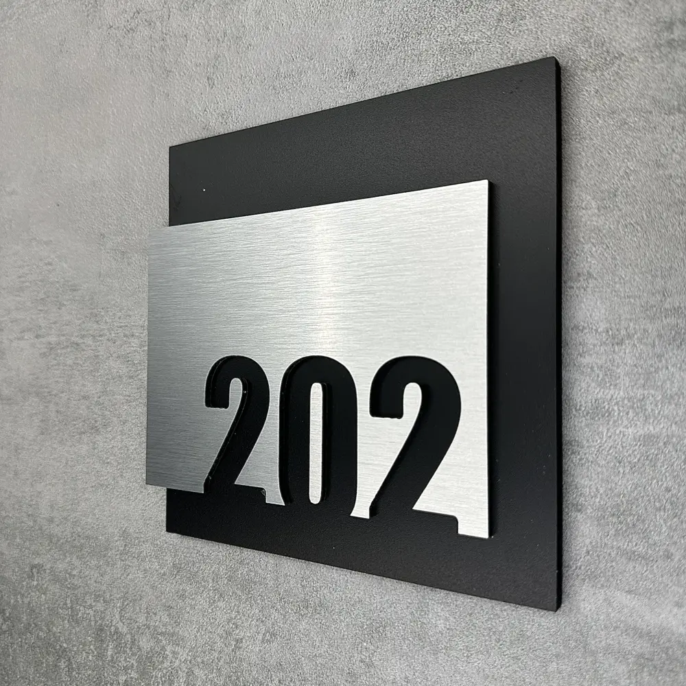 Фото Цифры на дверь квартиры Бестмедиа самоклеящиеся №202 15x12 см царапанное серебро Фото Цифры на дверь квартиры Бестмедиа самоклеящиеся №202 15x12 см царапанное серебро