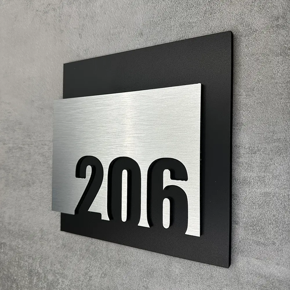 Фото Цифры на дверь квартиры Бестмедиа самоклеящиеся №206 15x12 см царапанное серебро Фото Цифры на дверь квартиры Бестмедиа самоклеящиеся №206 15x12 см царапанное серебро