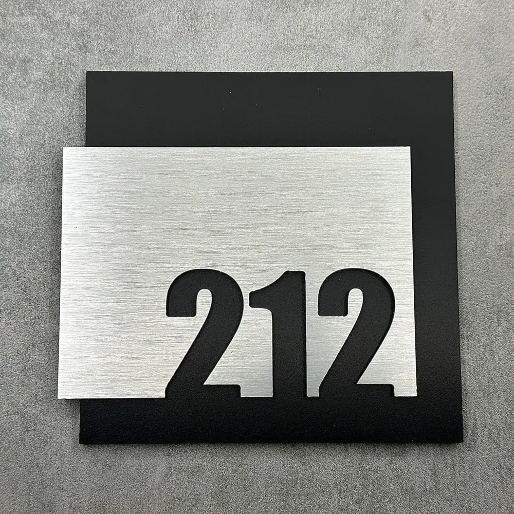 Фото 2 Цифры на дверь квартиры Бестмедиа самоклеящиеся №212 15x12 см царапанное серебро Фото 2 Цифры на дверь квартиры Бестмедиа самоклеящиеся №212 15x12 см царапанное серебро