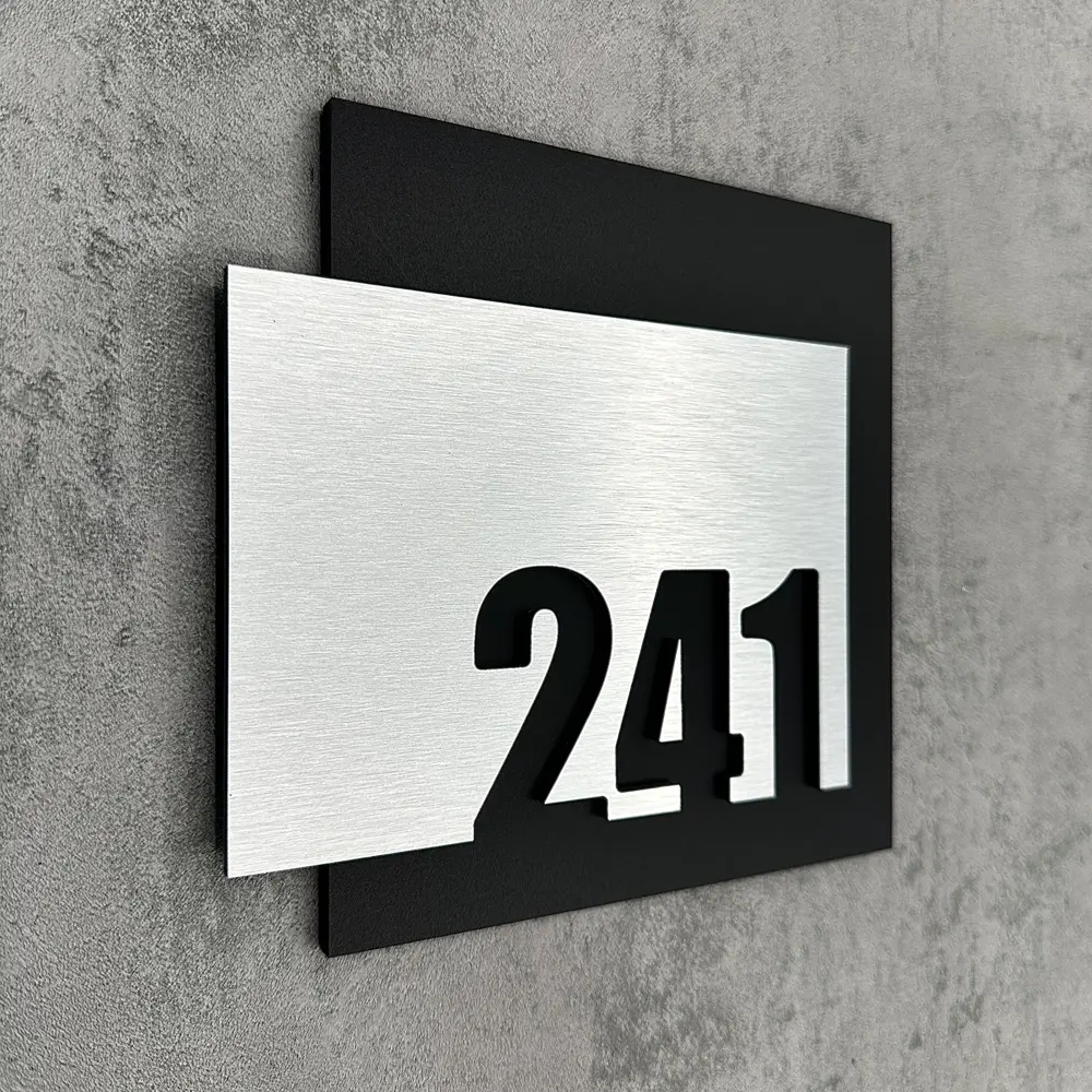 Фото 3 Цифры на дверь квартиры Бестмедиа самоклеящиеся №241 15x12 см царапанное серебро