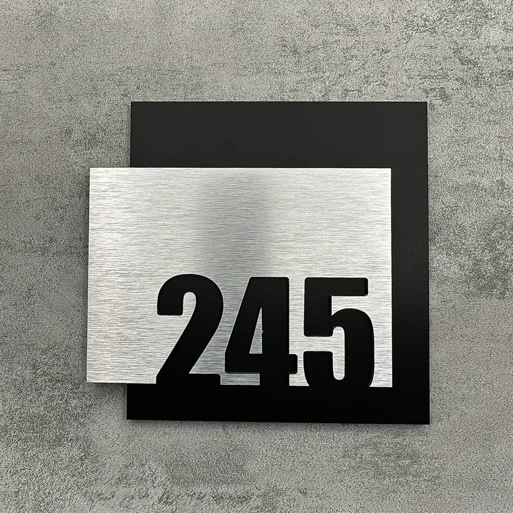 Фото 2 Цифры на дверь квартиры Бестмедиа самоклеящиеся №245 15x12 см царапанное серебро Фото 2 Цифры на дверь квартиры Бестмедиа самоклеящиеся №245 15x12 см царапанное серебро