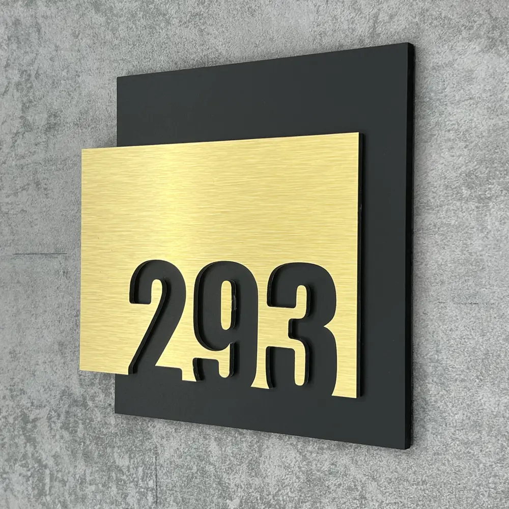 Фото Цифры на дверь квартиры Бестмедиа самоклеящиеся №293 15x12 см царапанное золото