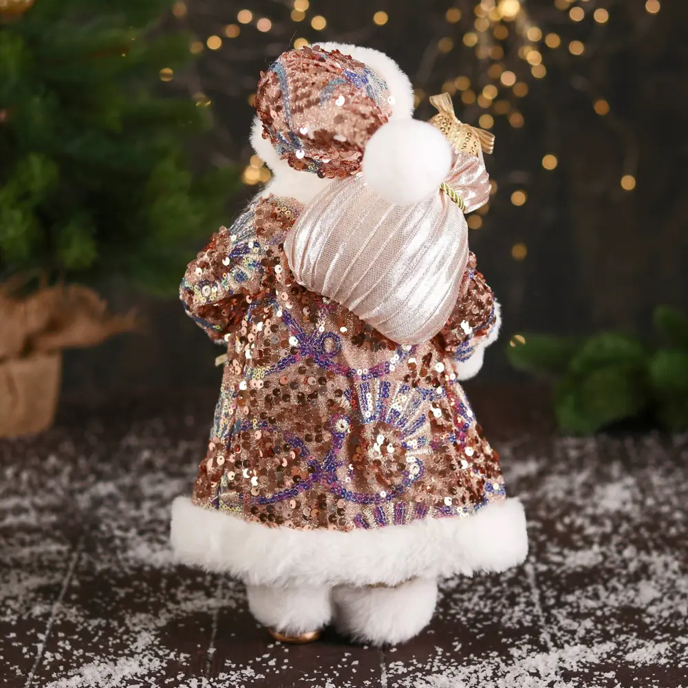 Фото 3 Декоративная фигура Зимнее волшебство Дед Мороз в костюмчике с блеском и пуговками 32 см бело-золотой