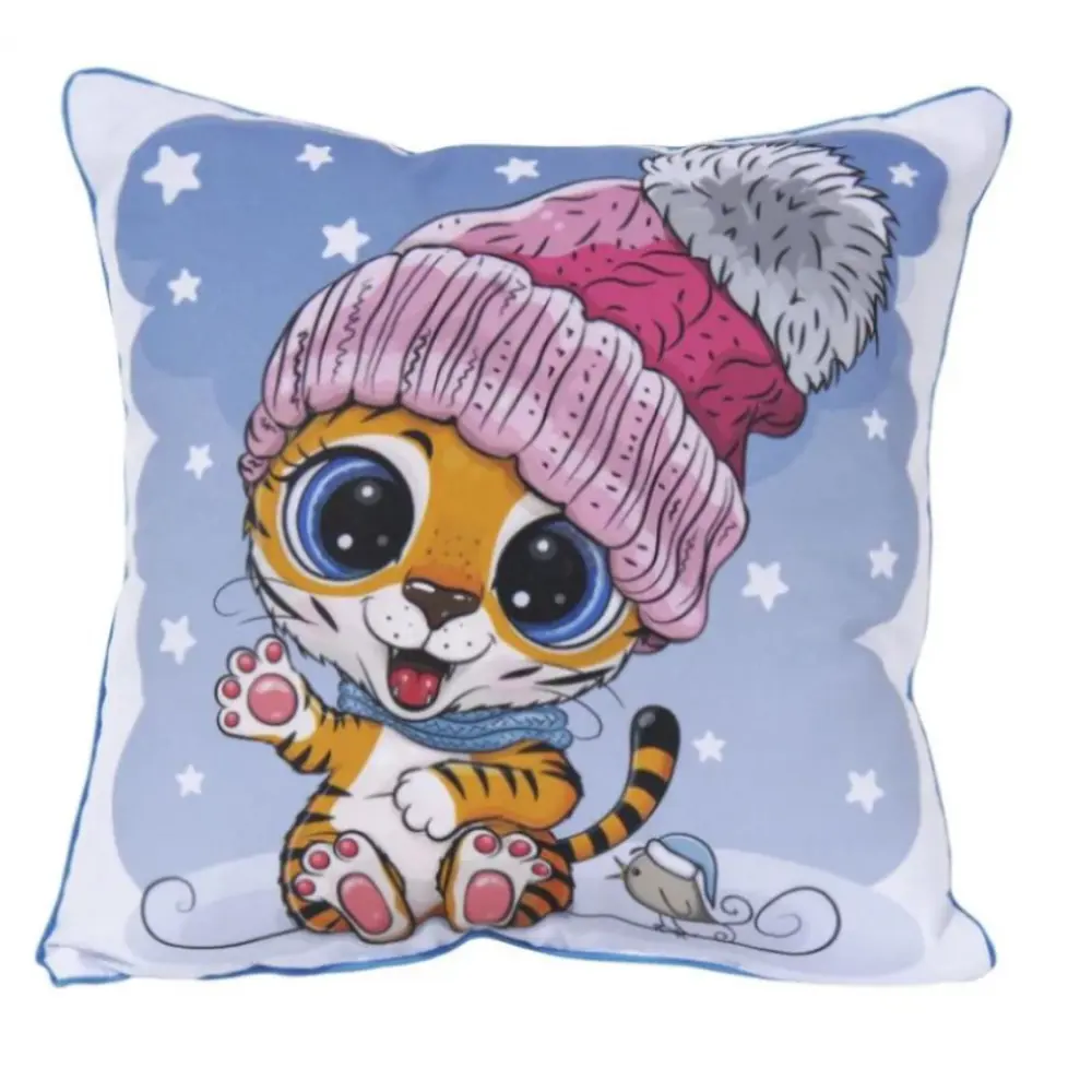 Фото Декоративная подушка Славянский текстиль New Year 5010918/winter tiger, 38x38 см цвет синий, желтый, красный Фото Декоративная подушка Славянский текстиль New Year 5010918/winter tiger, 38x38 см цвет синий, желтый, красный