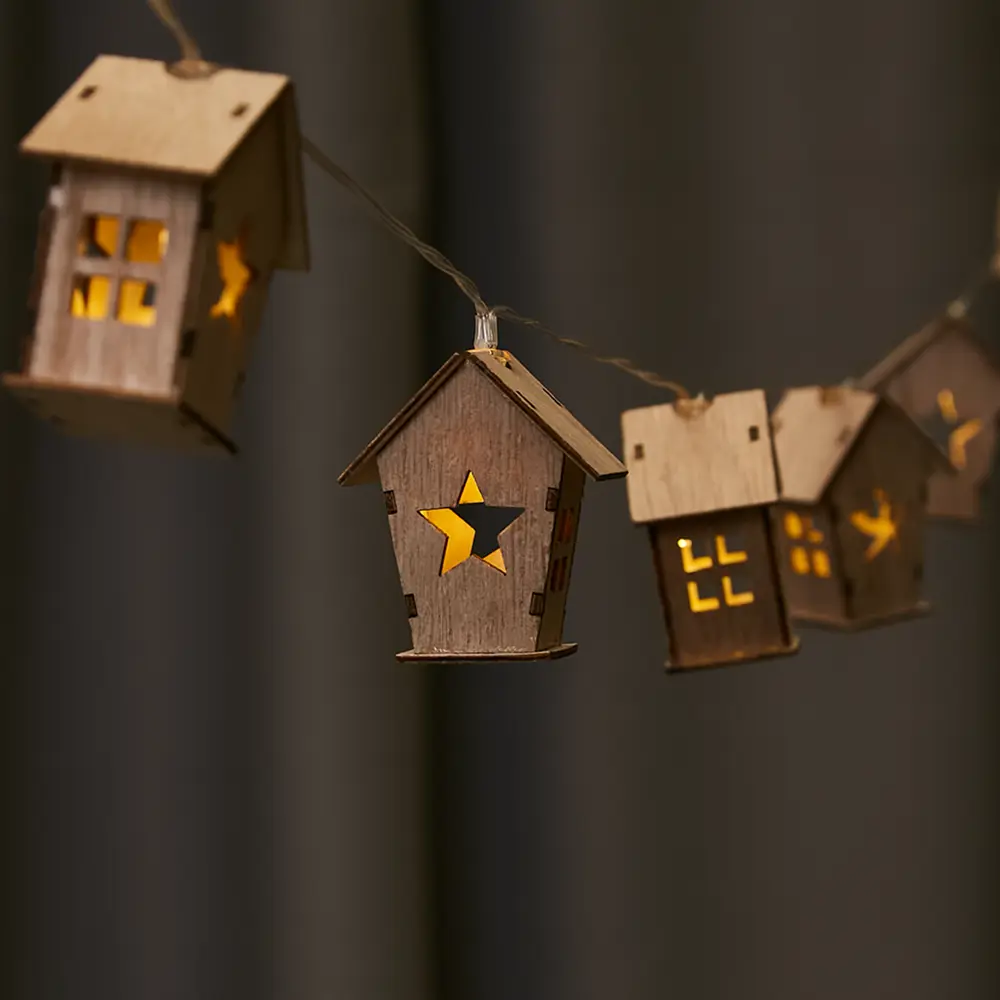 Фото 12 Электрогирлянда Деревянный домик 1 м теплый белый свет