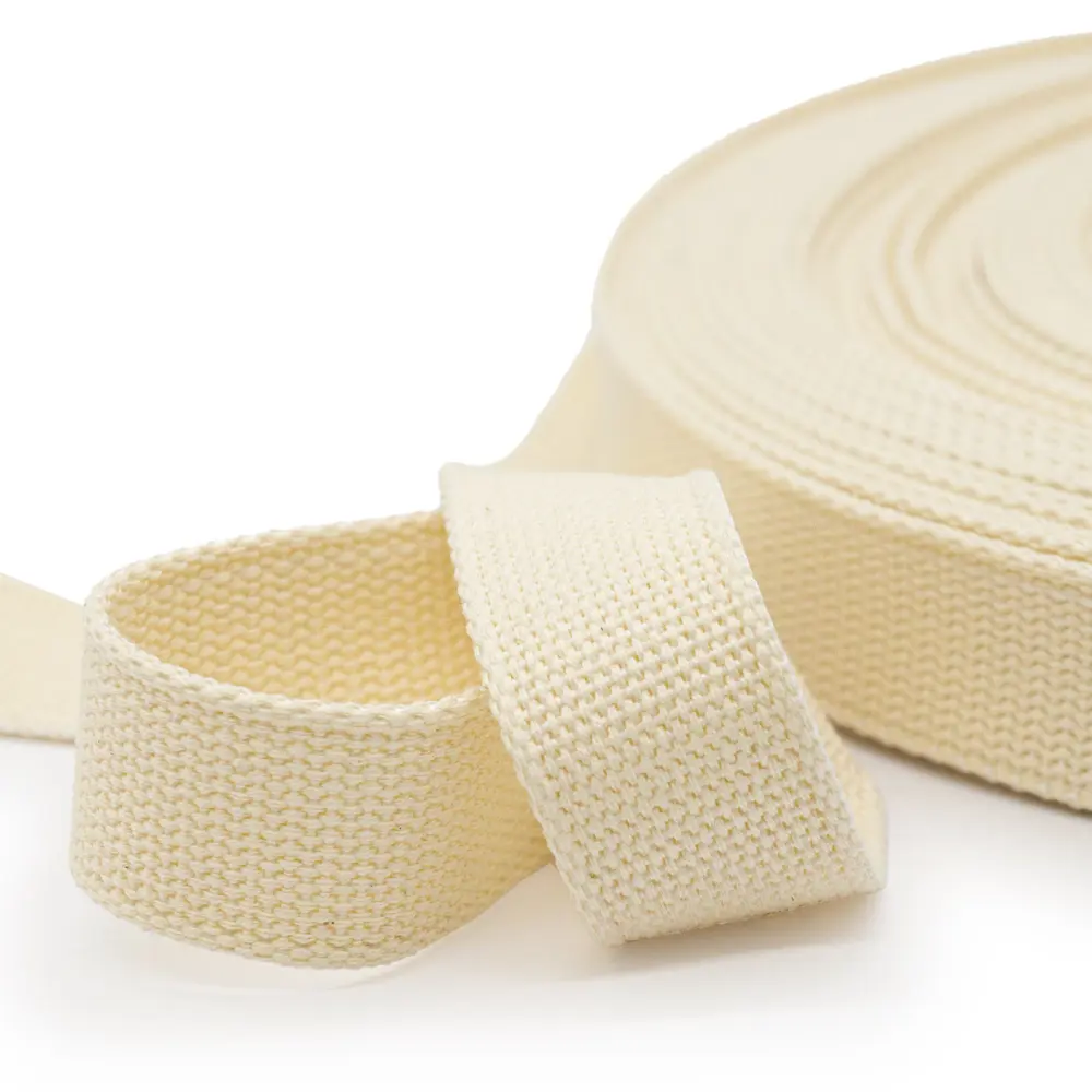 Фото 2 Стропа лента ременная универсальная окантовочная 30 мм x 25 м белый цвет Фото 2 Стропа лента ременная универсальная окантовочная 30 мм x 25 м белый цвет