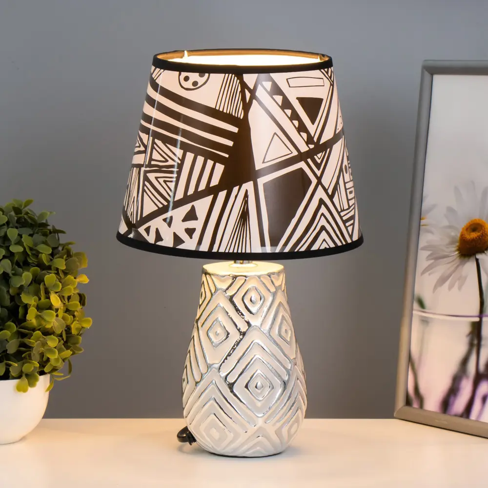 Фото 2 Настольная лампа RISALUX 64A-28356 цвет белый Фото 2 Настольная лампа RISALUX 64A-28356 цвет белый