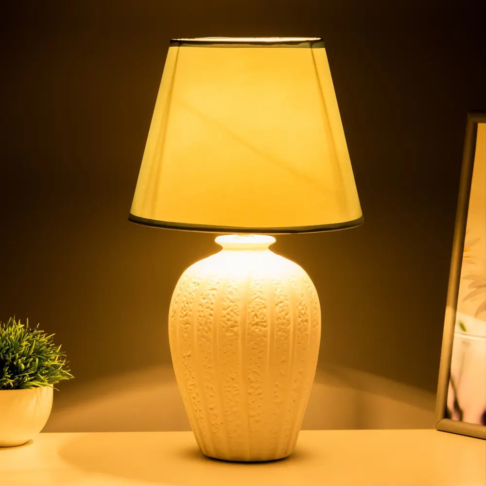 Фото 3 Настольная лампа Risalux 16213/1 9340045 цвет белый Фото 3 Настольная лампа Risalux 16213/1 9340045 цвет белый