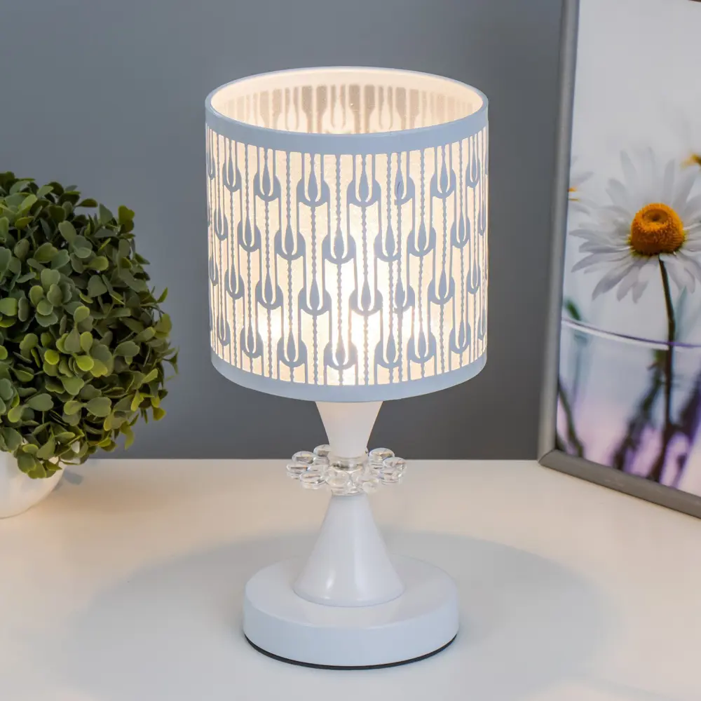 Фото 2 Настольная лампа RISALUX F1292TI-12 цвет белый Фото 2 Настольная лампа RISALUX F1292TI-12 цвет белый