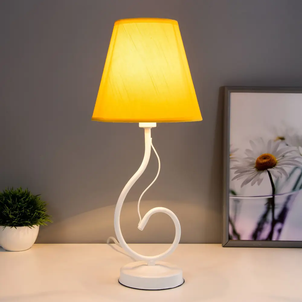 Фото 2 Настольная лампа Risalux Марсель 9767222 цвет белый Фото 2 Настольная лампа Risalux Марсель 9767222 цвет белый