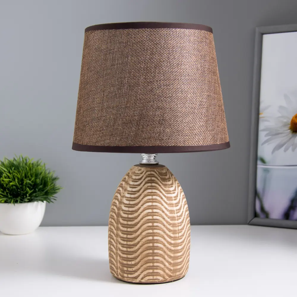 Фото Настольная лампа Risalux 16720/1 9910500 цвет коричневый Фото Настольная лампа Risalux 16720/1 9910500 цвет коричневый