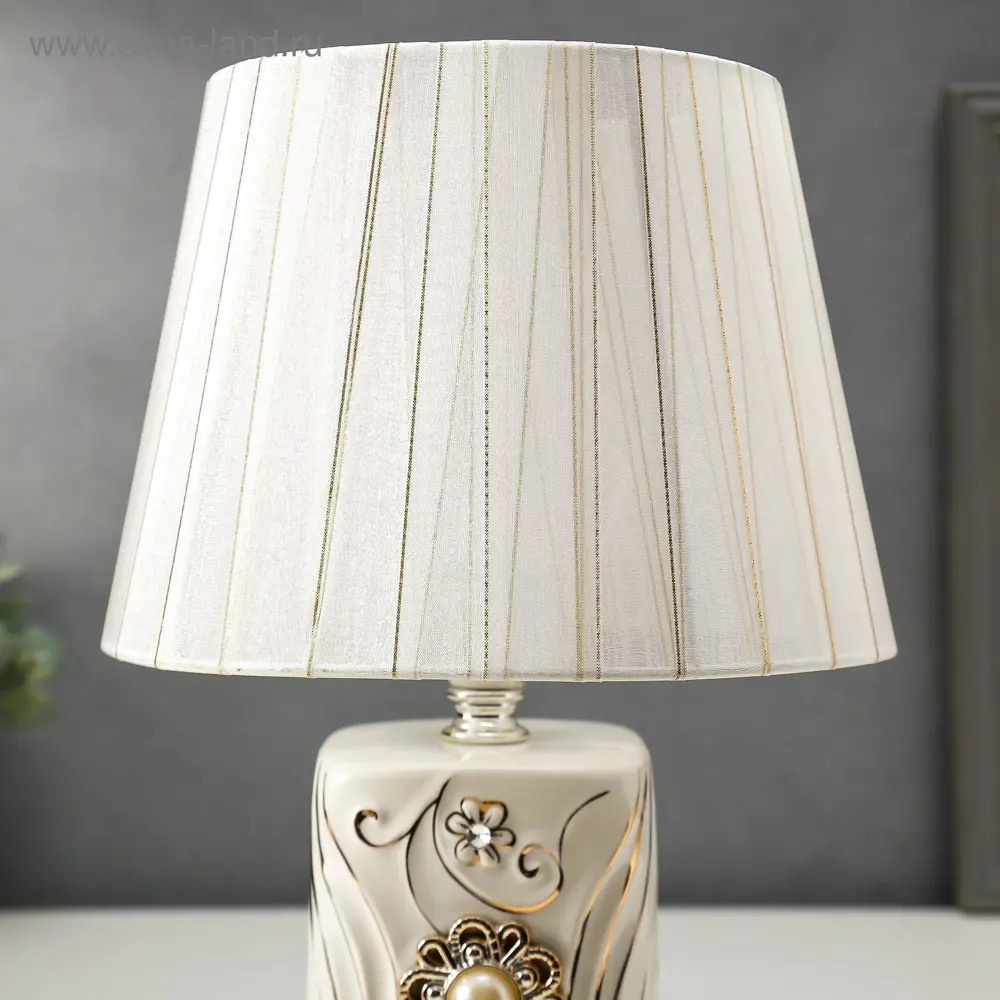 Фото 5 Настольная лампа RISALUX 5150276 16165 FSNL-374 цвет белый Фото 5 Настольная лампа RISALUX 5150276 16165 FSNL-374 цвет белый