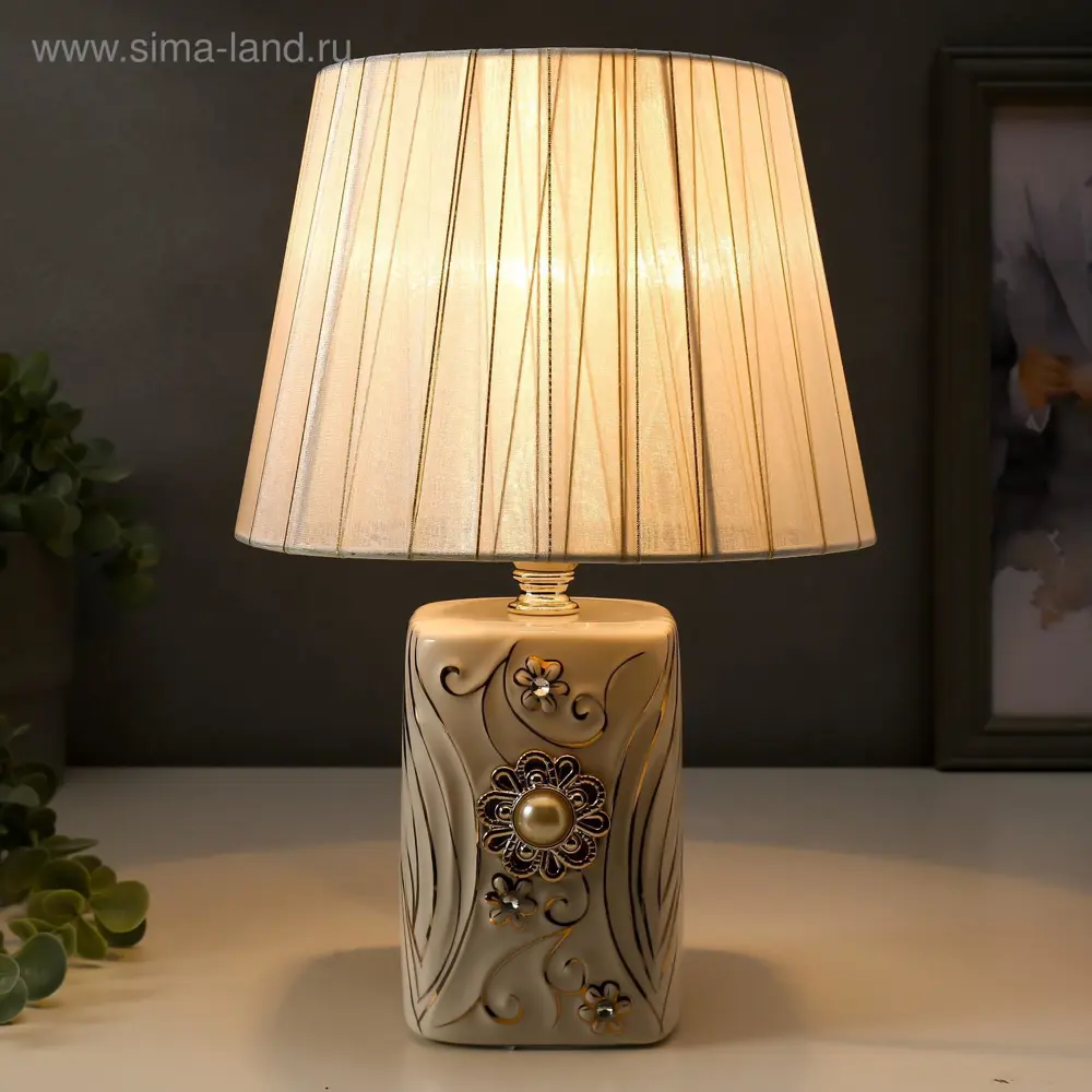 Фото 2 Настольная лампа RISALUX 5150276 16165 FSNL-374 цвет белый Фото 2 Настольная лампа RISALUX 5150276 16165 FSNL-374 цвет белый