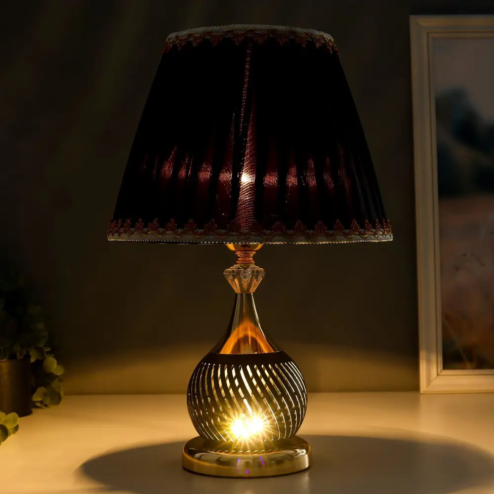 Фото 3 Настольная лампа RISALUX 5469674 16434 FTL-016 цвет золото Фото 3 Настольная лампа RISALUX 5469674 16434 FTL-016 цвет золото