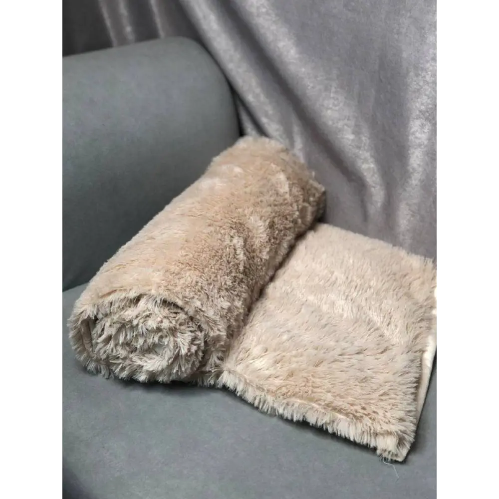 Фото 6 Плед Костромской текстиль Кролик-травка 220x220 см велсофт цвет светло-бежевый