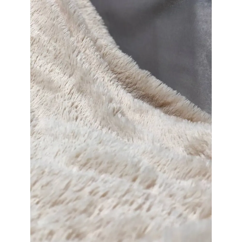 Фото 4 Плед Костромской текстиль Кролик-травка 220x220 см велсофт цвет светло-бежевый