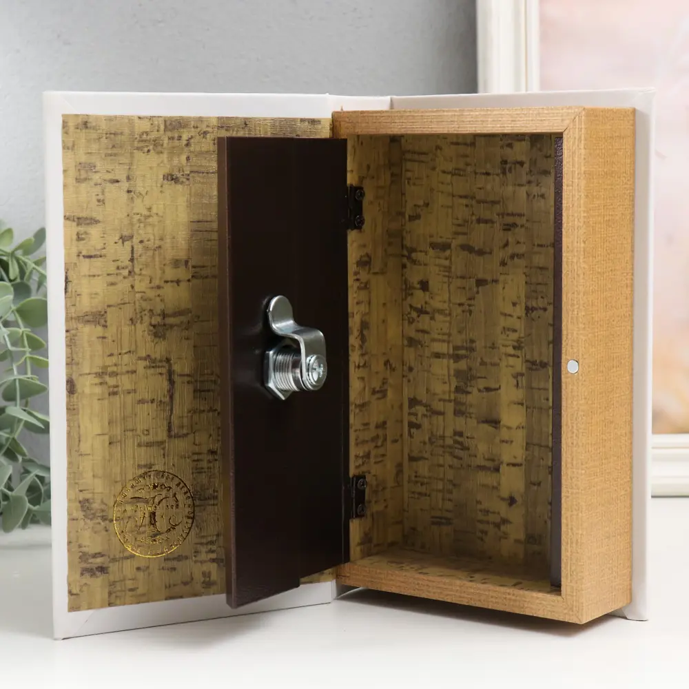 Фото 4 Шкатулка сейф-книга "Роберт Луис Стивенсон. Остров сокровищ" 21x13x5 см