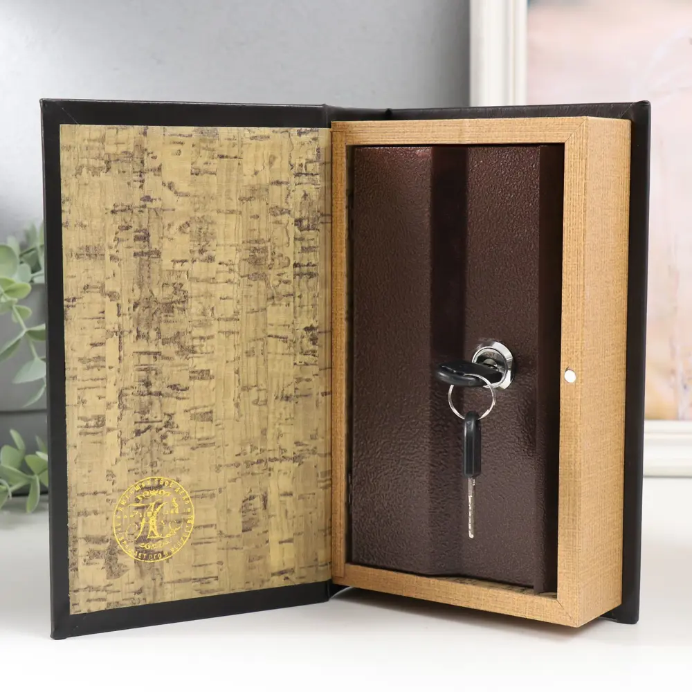 Фото 3 Шкатулка сейф-книга "Теодор Драйзер. Финансист" 21x13x5 см Фото 3 Шкатулка сейф-книга "Теодор Драйзер. Финансист" 21x13x5 см