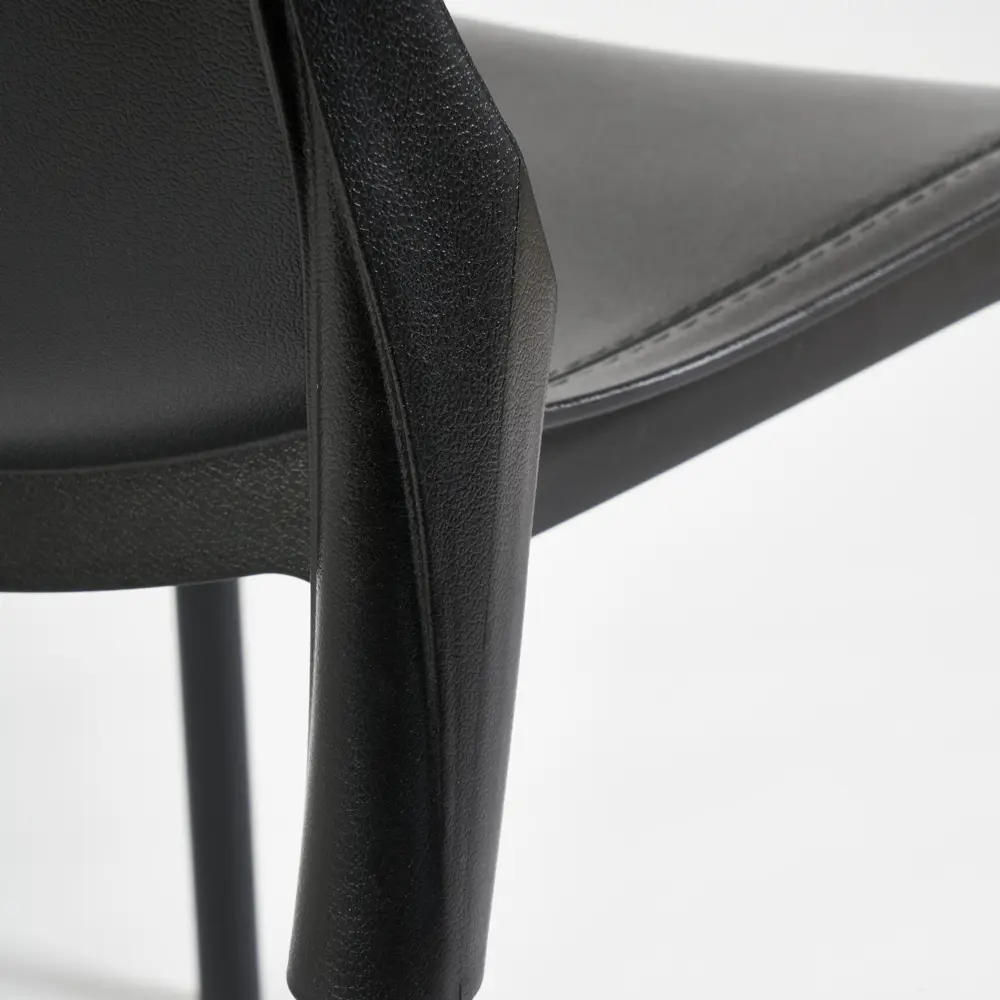 Фото 3 Стул Tetchair Genius 19672 84x56x46 см пластик цвет черный Фото 3 Стул Tetchair Genius 19672 84x56x46 см пластик цвет черный