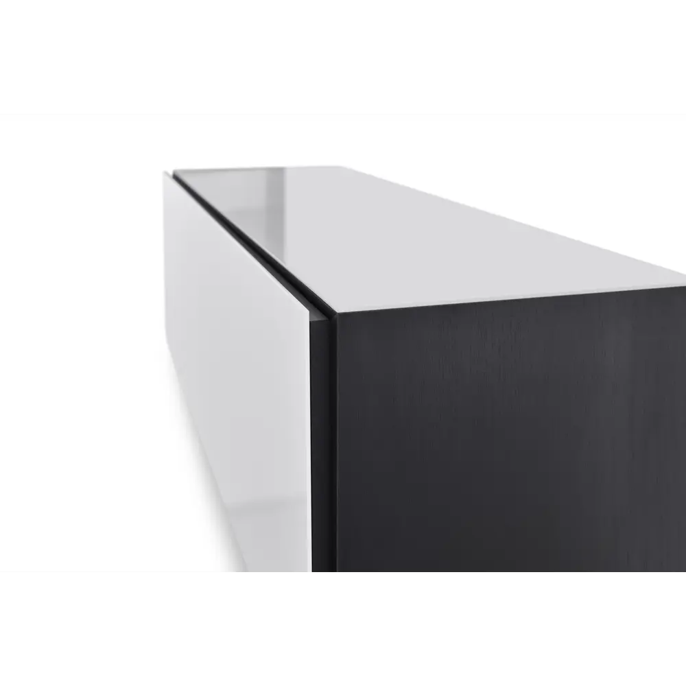 Фото 4 Тумба под телевизор Metaldesign MD 661 150x30x30 см ЛДСП цвет черный/белый Фото 4 Тумба под телевизор Metaldesign MD 661 150x30x30 см ЛДСП цвет черный/белый